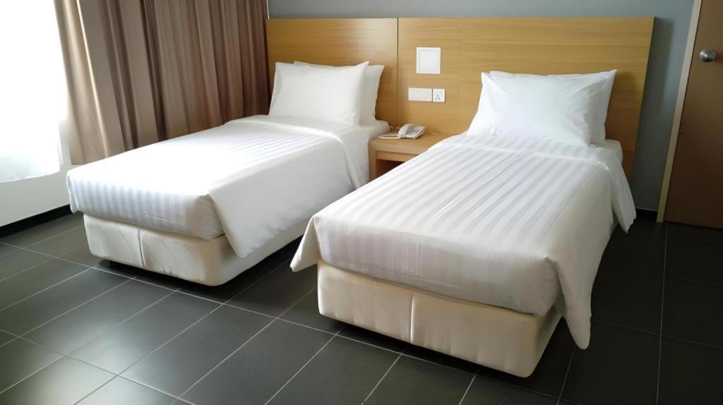 Hotel Seri Perkasa Kota Kinabalu Esterno foto