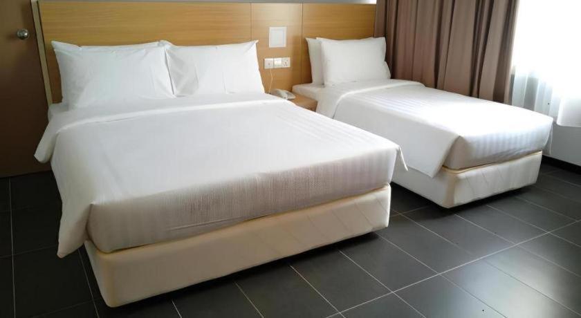 Hotel Seri Perkasa Kota Kinabalu Esterno foto