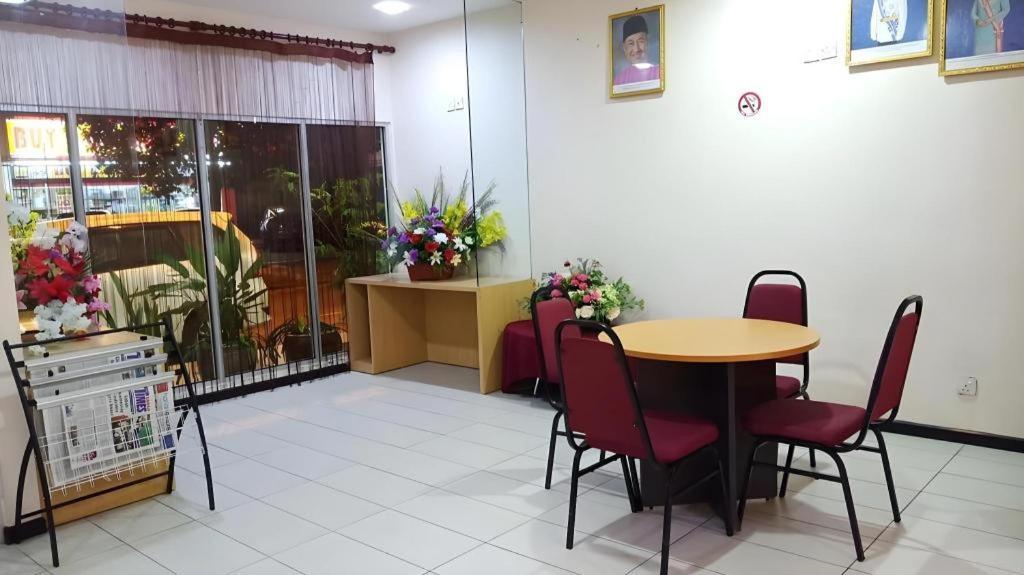 Hotel Seri Perkasa Kota Kinabalu Esterno foto